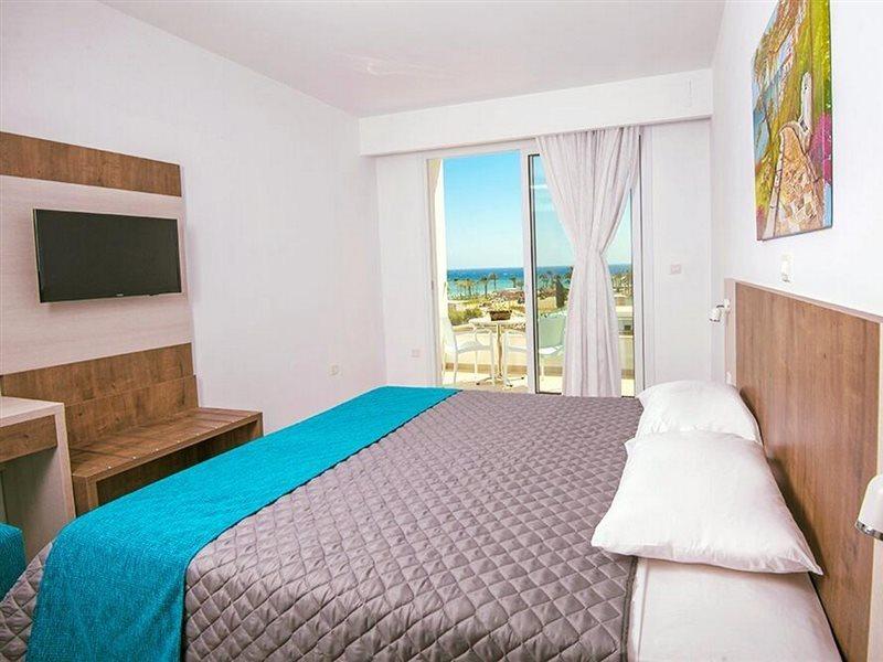 New Famagusta Hotel & Suites Ayia Napa Luaran gambar