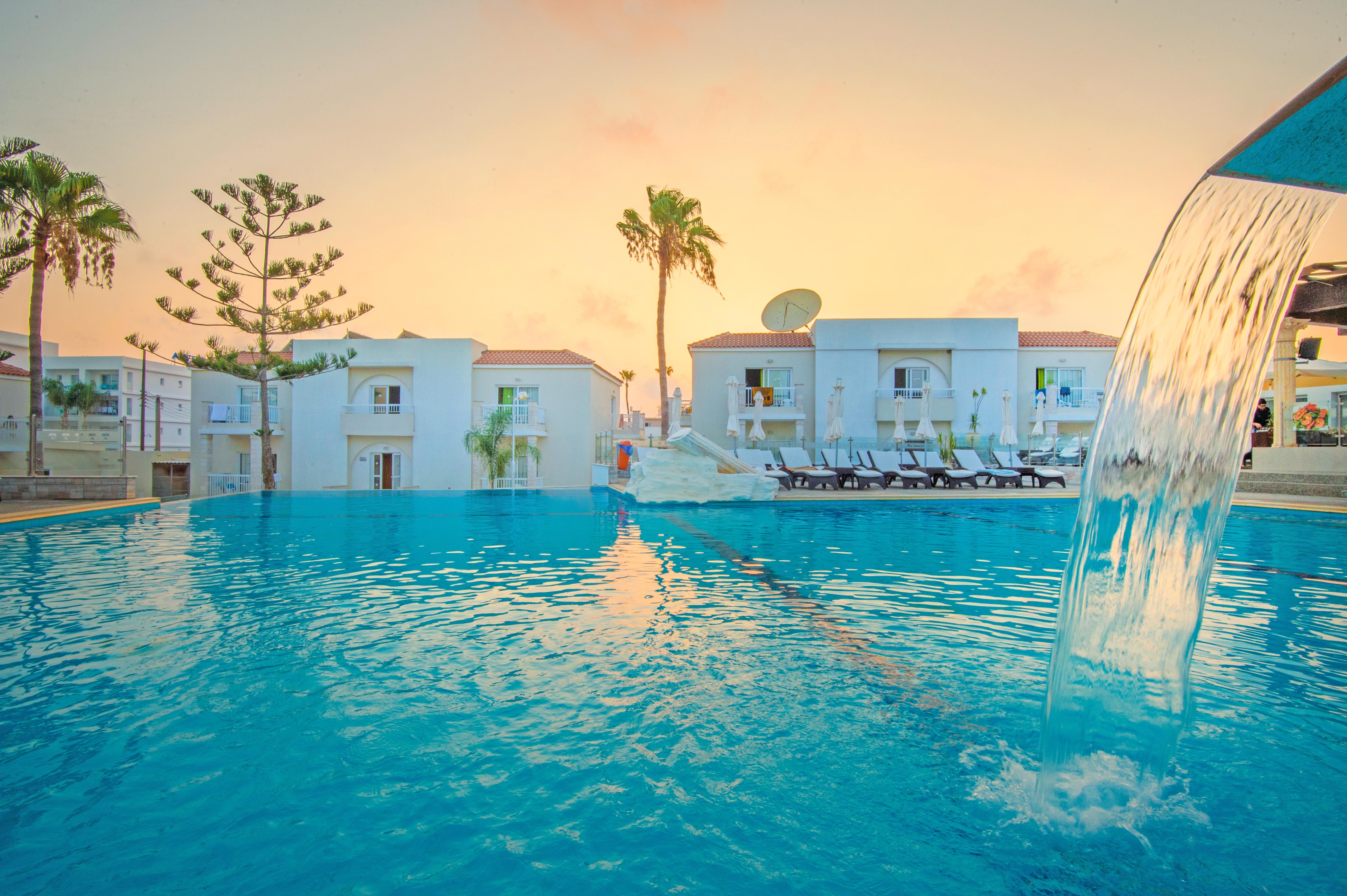 New Famagusta Hotel & Suites Ayia Napa Luaran gambar