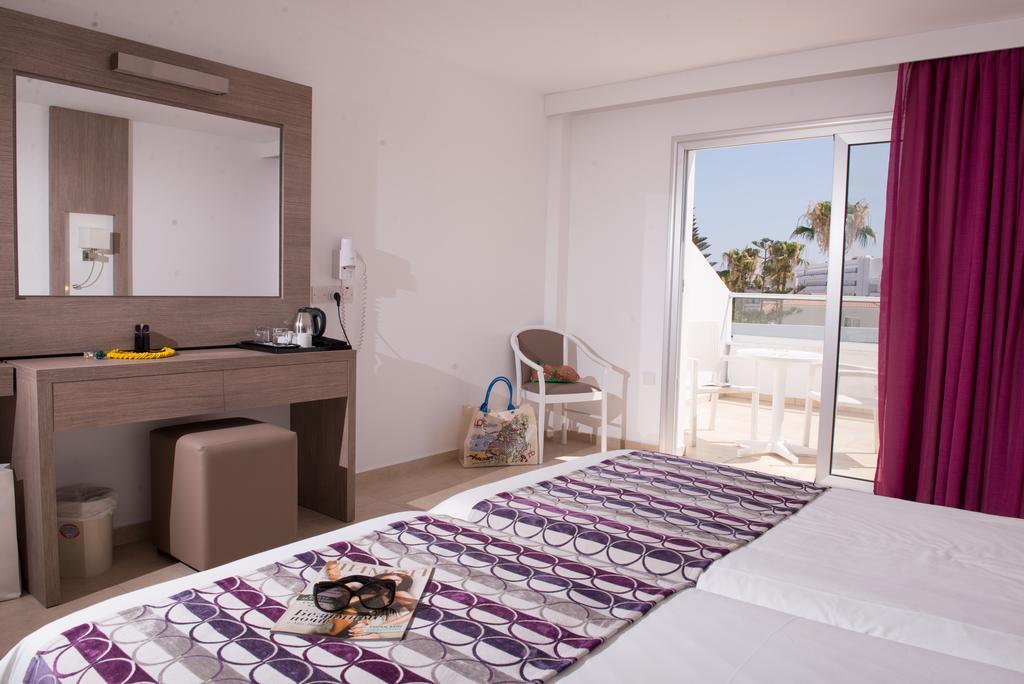 New Famagusta Hotel & Suites Ayia Napa Luaran gambar